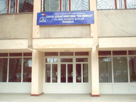 Şeful comisiei de BAC de la Mangalia nu are voie să părăsească Buftea